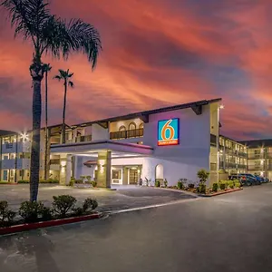 6 Ca Convention Center Airport Ontario
